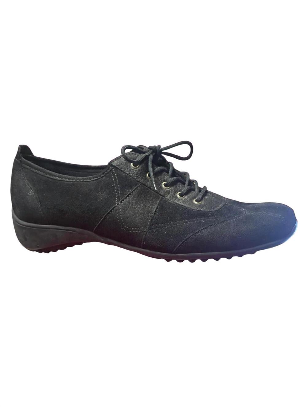 NEW MUNRO women's pace shoe in black suede/black nubuck
